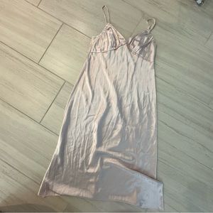 Vera Wang Satin Like MIDI Dress Slip